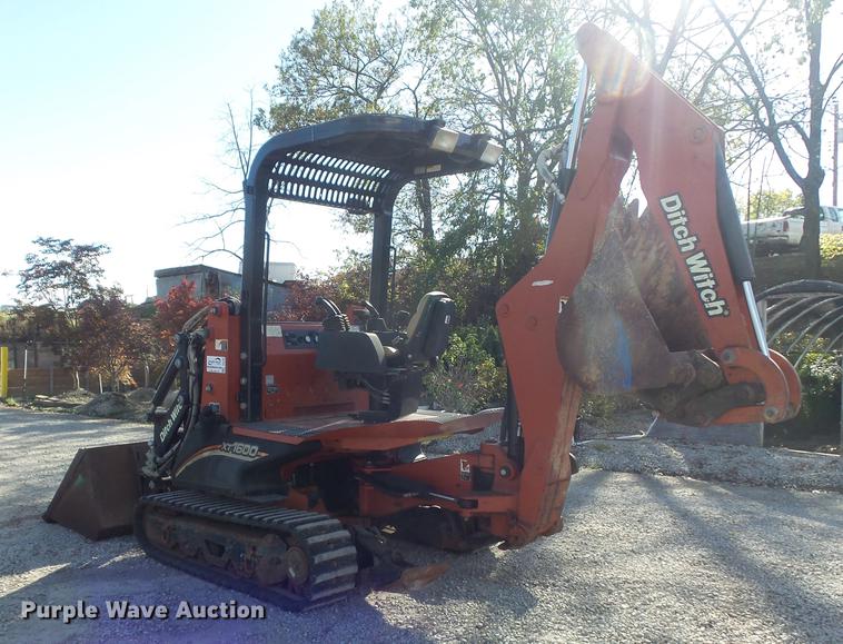 image for item DB6366 2007 Ditch Witch XT1600 tool carrier