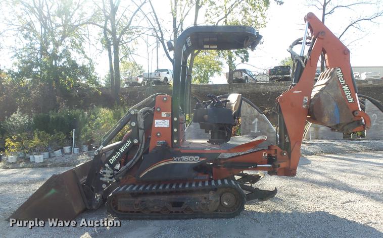 image for item DB6366 2007 Ditch Witch XT1600 tool carrier