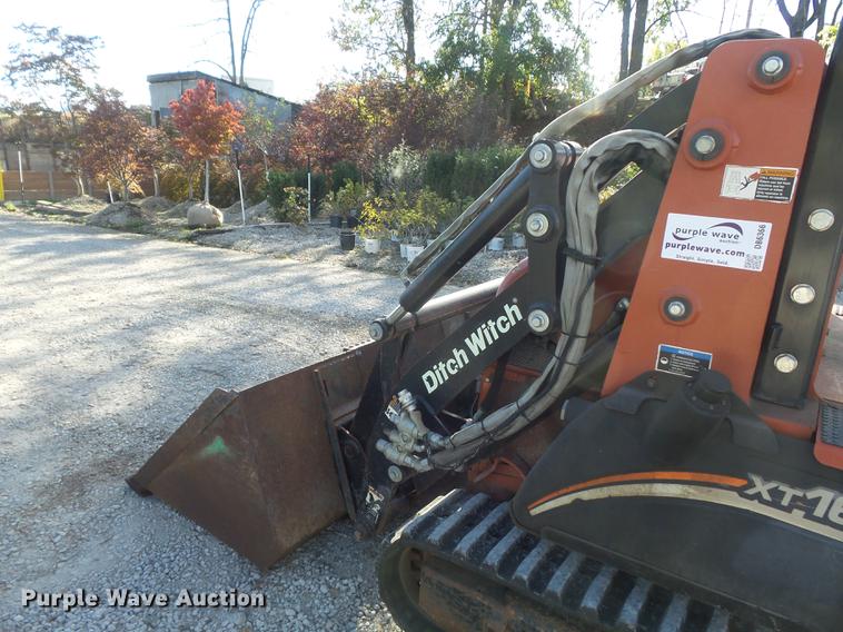 image for item DB6366 2007 Ditch Witch XT1600 tool carrier