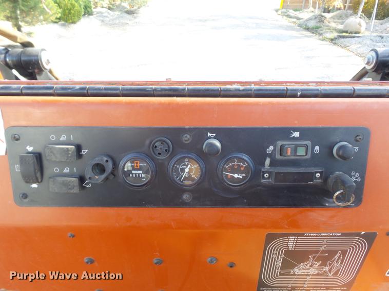 image for item DB6366 2007 Ditch Witch XT1600 tool carrier