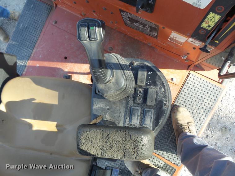 image for item DB6366 2007 Ditch Witch XT1600 tool carrier