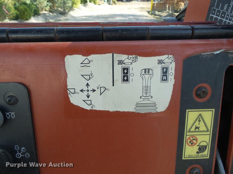 image for item DB6366 2007 Ditch Witch XT1600 tool carrier