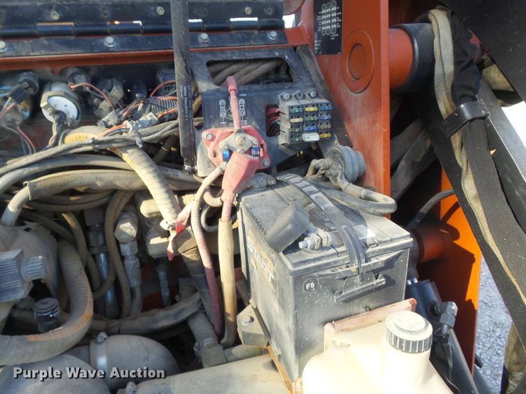 image for item DB6366 2007 Ditch Witch XT1600 tool carrier