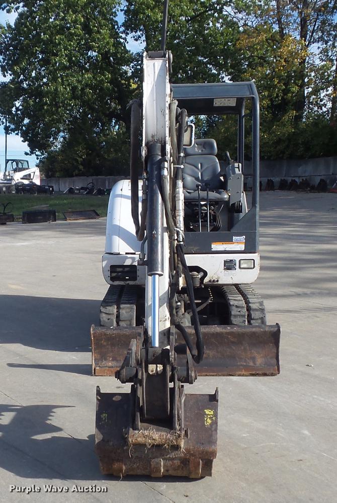 image for item DB6368 2006 Bobcat 328 compact excavator