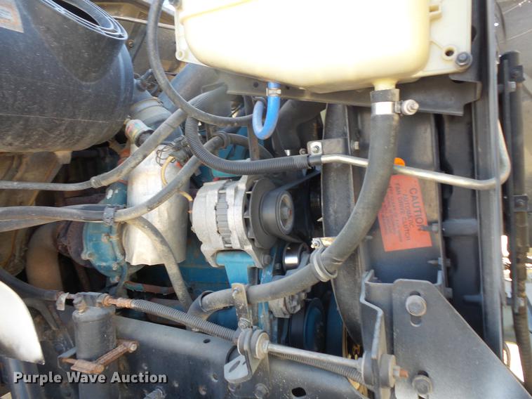 image for item DB8046 2002 International 4800 bucket truck