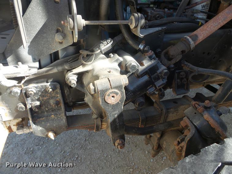 image for item DB8046 2002 International 4800 bucket truck