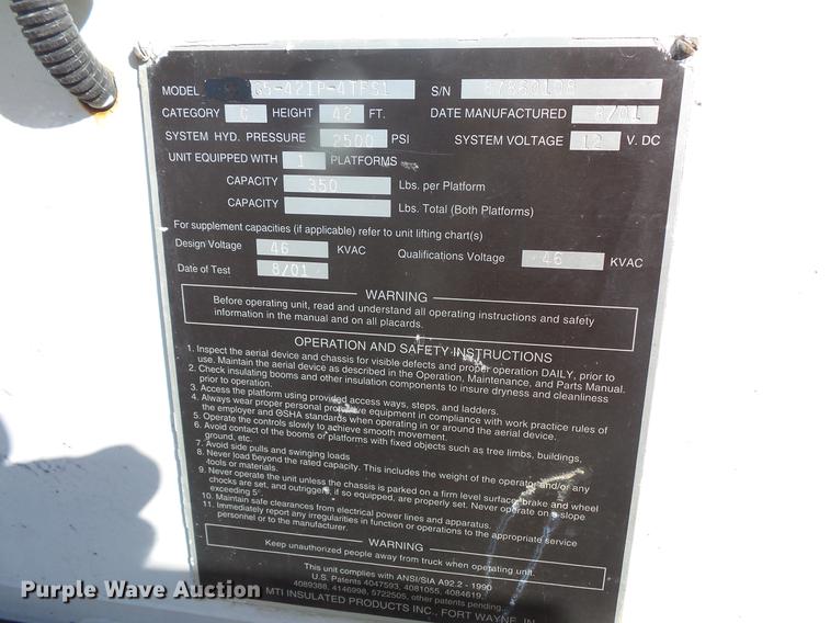 image for item DB8046 2002 International 4800 bucket truck