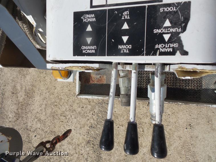 image for item DB8046 2002 International 4800 bucket truck