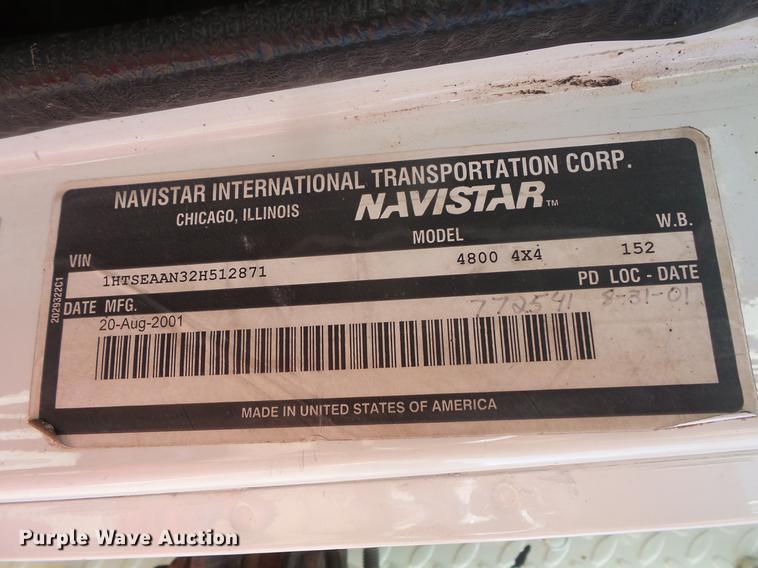 image for item DB8046 2002 International 4800 bucket truck