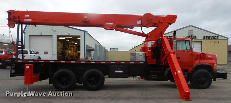 image for item DB8047 1995 Ford L9000 crane truck