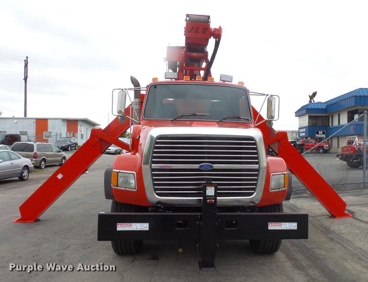image for item DB8047 1995 Ford L9000 crane truck