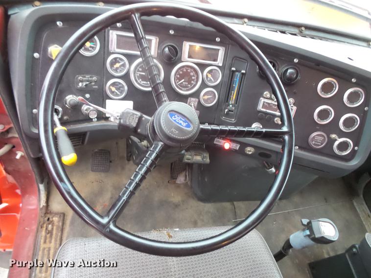 image for item DB8047 1995 Ford L9000 crane truck