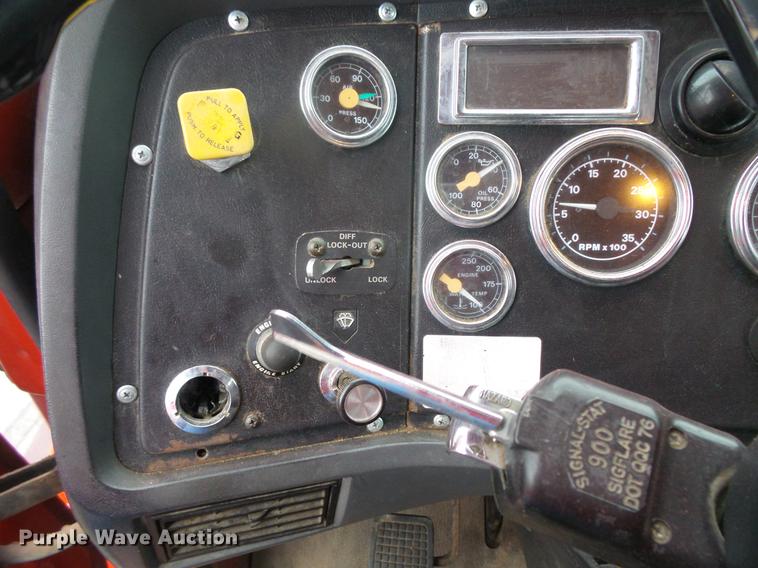 image for item DB8047 1995 Ford L9000 crane truck