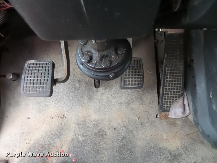 image for item DB8047 1995 Ford L9000 crane truck