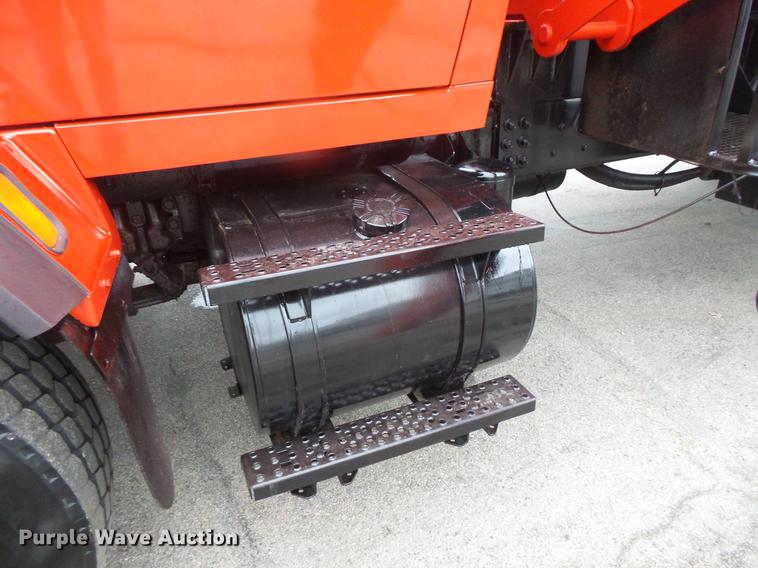 image for item DB8047 1995 Ford L9000 crane truck