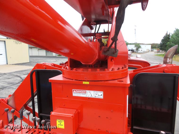 image for item DB8047 1995 Ford L9000 crane truck