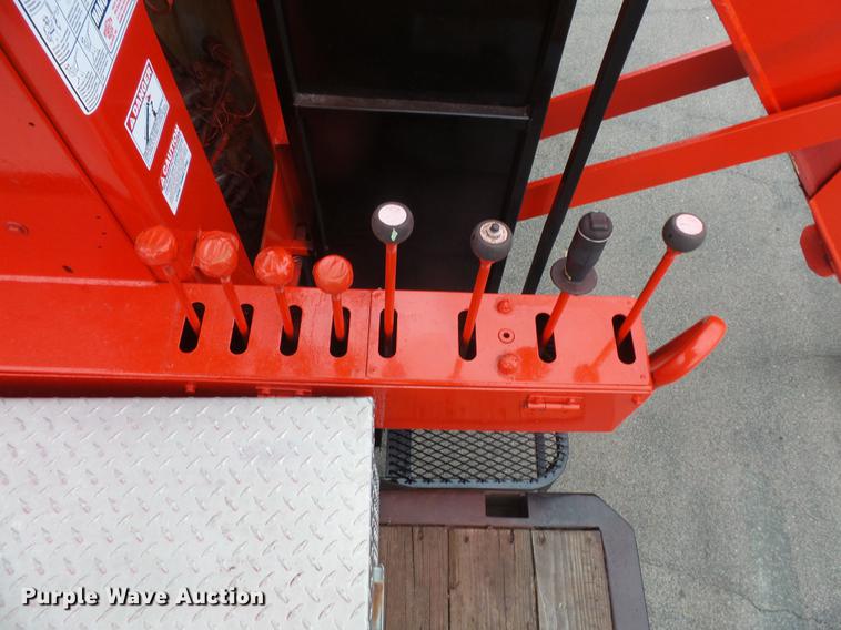 image for item DB8047 1995 Ford L9000 crane truck