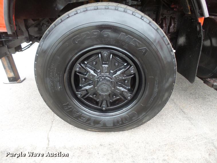 image for item DB8047 1995 Ford L9000 crane truck