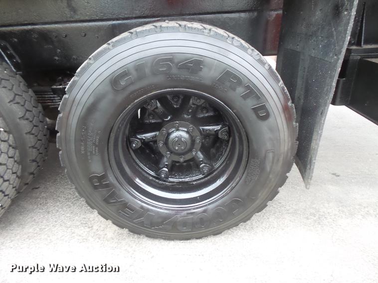 image for item DB8047 1995 Ford L9000 crane truck