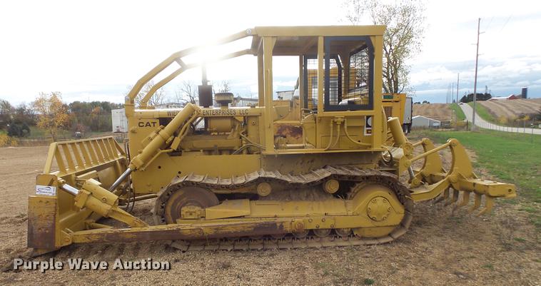 image for item DB8050 Caterpillar D5 dozer
