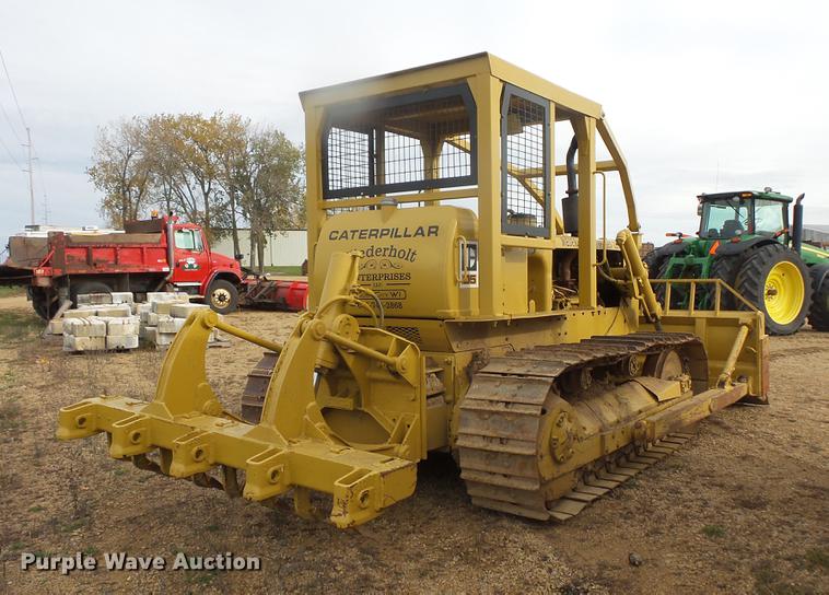 image for item DB8050 Caterpillar D5 dozer