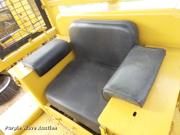 image for item DB8050 Caterpillar D5 dozer