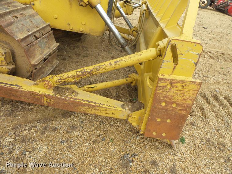 image for item DB8050 Caterpillar D5 dozer