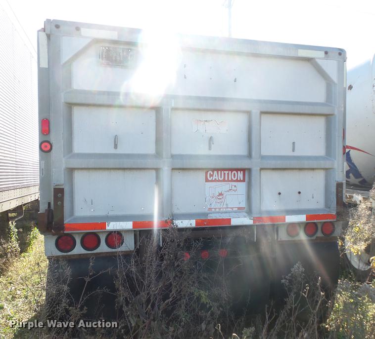 image for item DB8065 1984 Truck Equipment Trailers end dump pup trailer