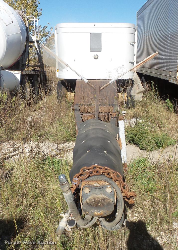 image for item DB8065 1984 Truck Equipment Trailers end dump pup trailer
