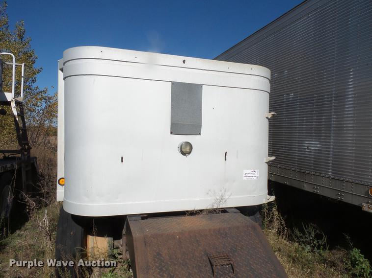 image for item DB8065 1984 Truck Equipment Trailers end dump pup trailer
