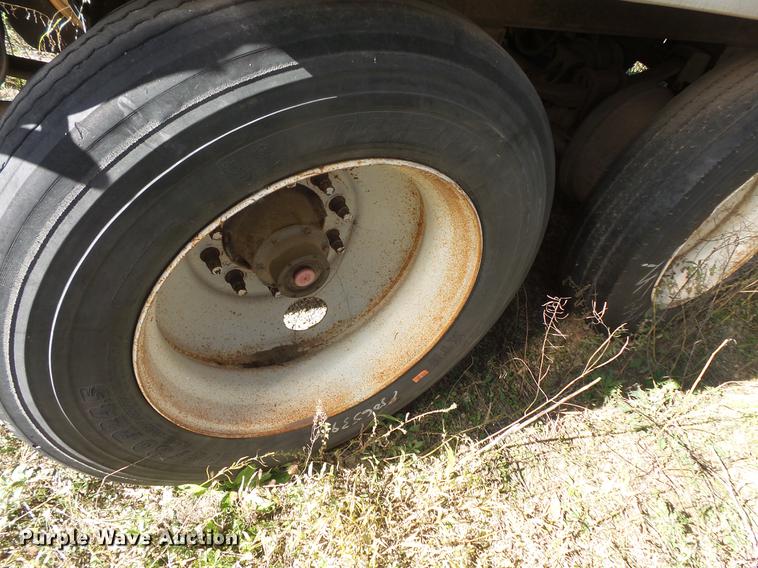 image for item DB8065 1984 Truck Equipment Trailers end dump pup trailer