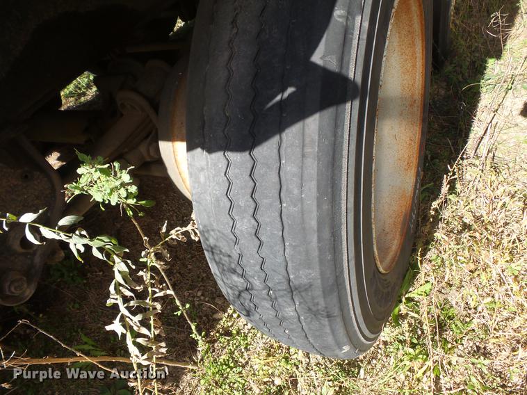 image for item DB8065 1984 Truck Equipment Trailers end dump pup trailer