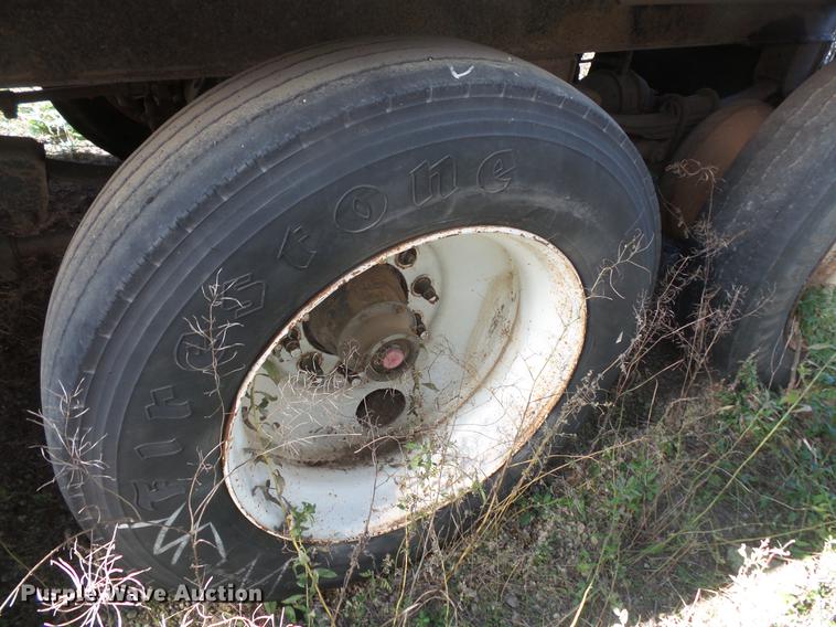image for item DB8065 1984 Truck Equipment Trailers end dump pup trailer