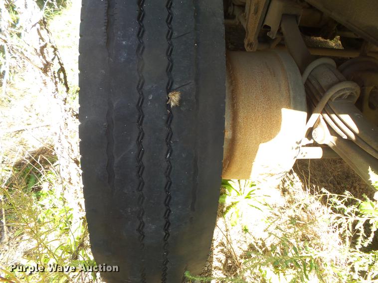 image for item DB8065 1984 Truck Equipment Trailers end dump pup trailer