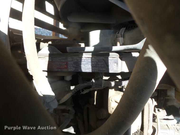 image for item DB8066 2000 Ford F650 truck cab and chassis