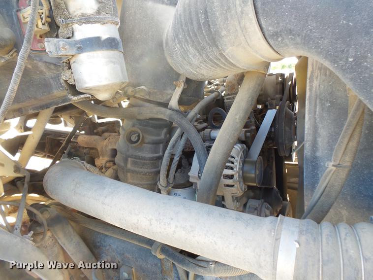 image for item DB8066 2000 Ford F650 truck cab and chassis