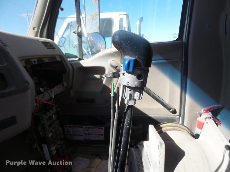 image for item DB8069 2005 Sterling L8500 ready mix truck