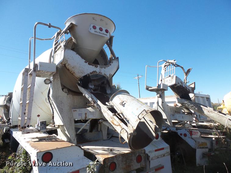 image for item DB8069 2005 Sterling L8500 ready mix truck