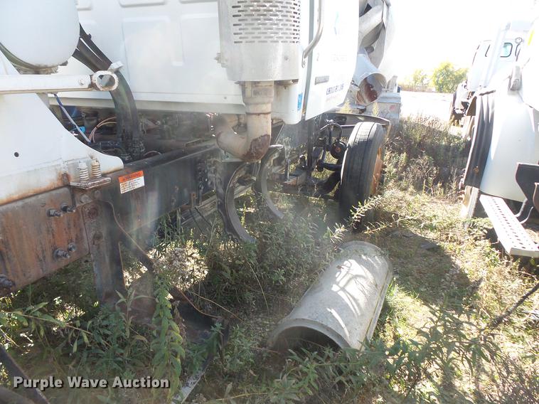 image for item DB8069 2005 Sterling L8500 ready mix truck