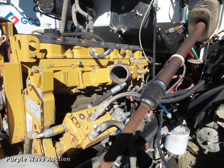 image for item DB8069 2005 Sterling L8500 ready mix truck