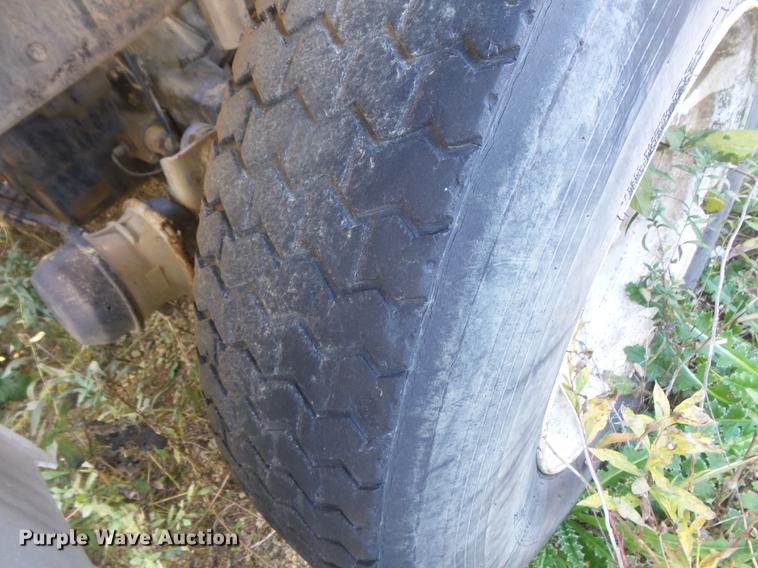 image for item DB8069 2005 Sterling L8500 ready mix truck