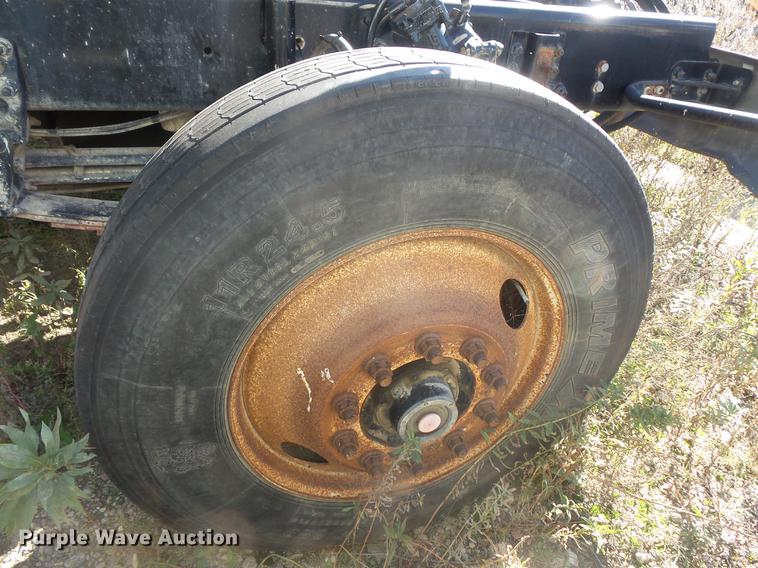 image for item DB8069 2005 Sterling L8500 ready mix truck