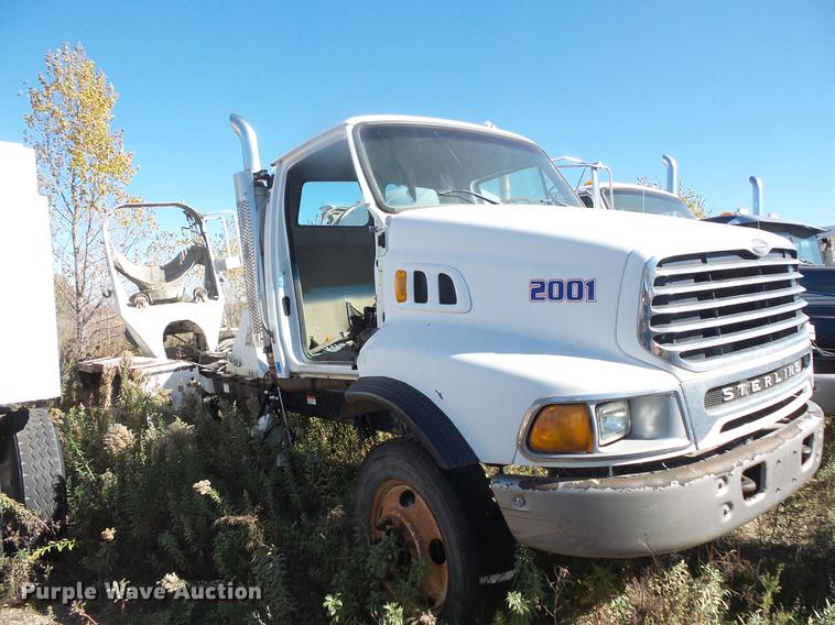 image for item DB8070 2007 Sterling L8500 ready mix truck chassis