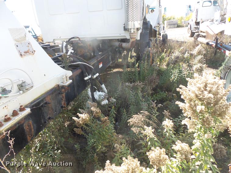 image for item DB8070 2007 Sterling L8500 ready mix truck chassis