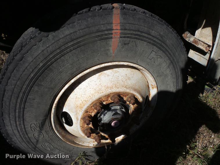 image for item DB8070 2007 Sterling L8500 ready mix truck chassis