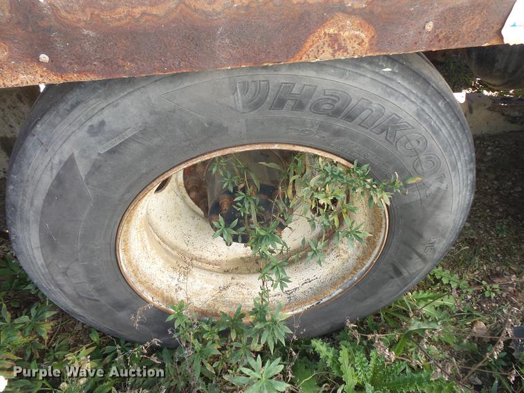 image for item DB8070 2007 Sterling L8500 ready mix truck chassis