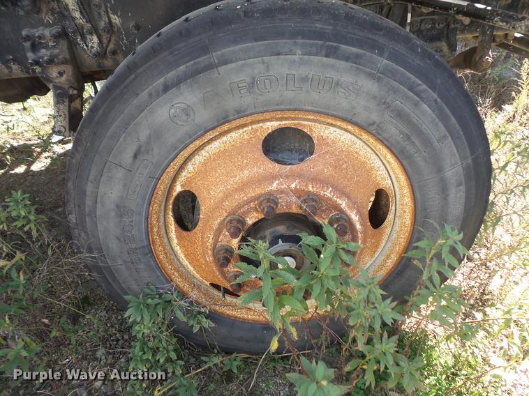 image for item DB8070 2007 Sterling L8500 ready mix truck chassis