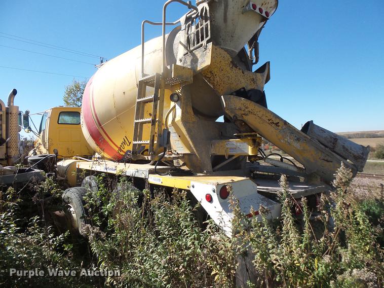 image for item DB8071 2004 Sterling L8500 ready mix truck