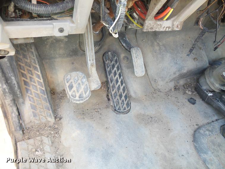 image for item DB8071 2004 Sterling L8500 ready mix truck