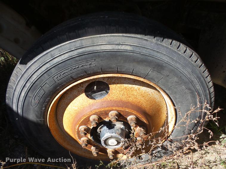 image for item DB8071 2004 Sterling L8500 ready mix truck